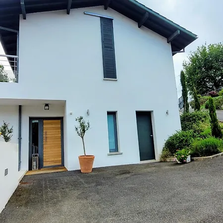 Luxury Contemporary With Mountain Views Pool Cinema Hot Tub Urrugne