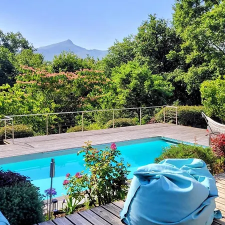 Villa Luxury Contemporary With Mountain Views Pool Cinema Hot Tub Urrugne