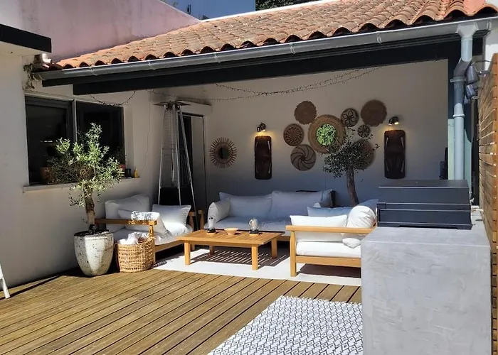 Luxury Contemporary With Mountain Views Pool Cinema Hot Tub Urrugne