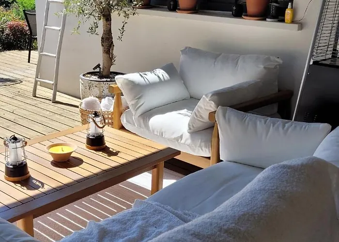 Villa Luxury Contemporary With Mountain Views Pool Cinema Hot Tub *